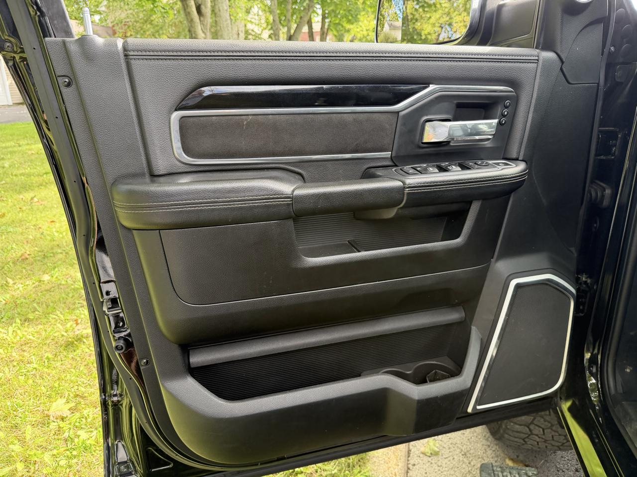 RAM 2500 4WD Crew Cab 169" Laramie 2019