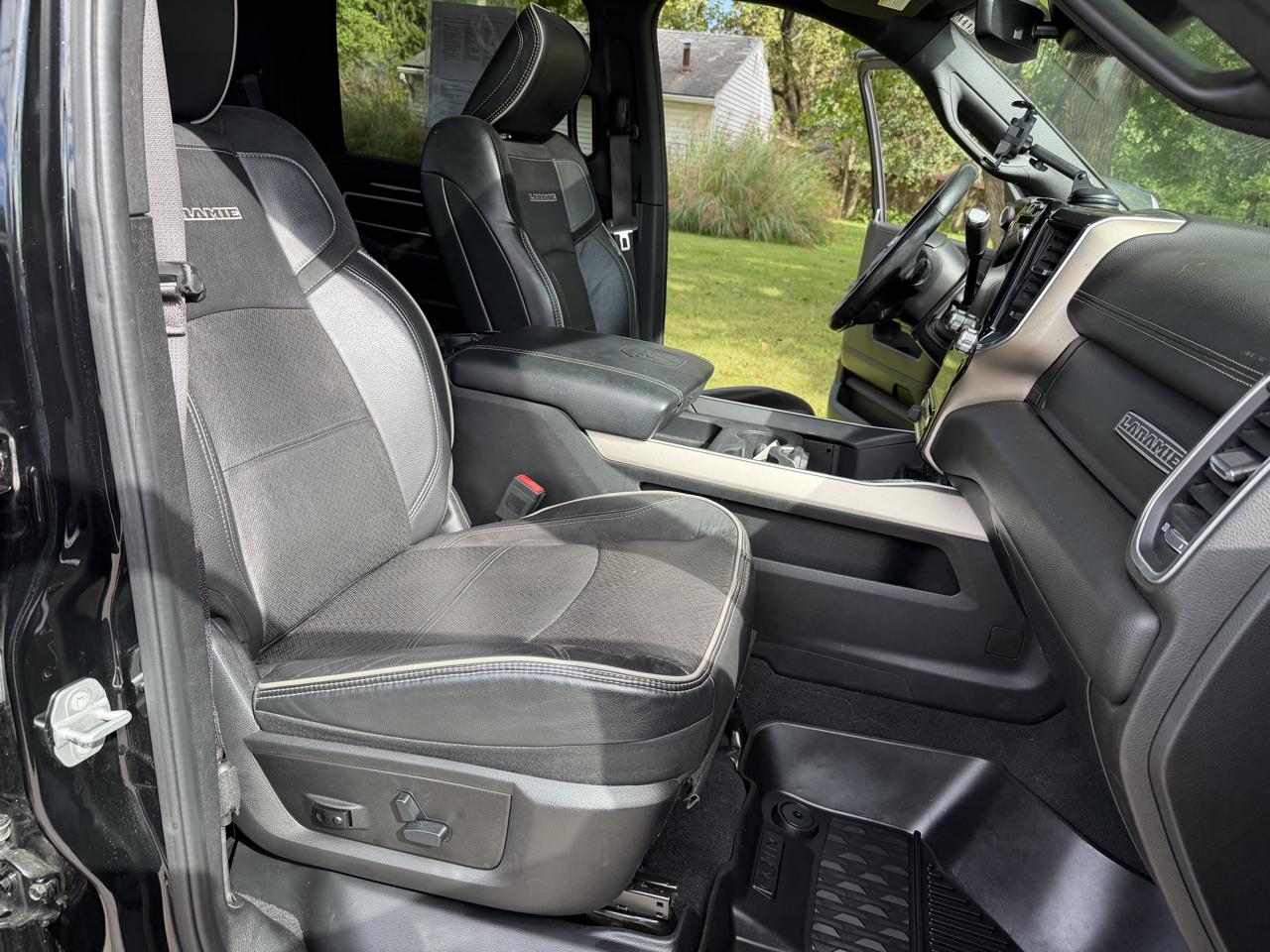 RAM 2500 4WD Crew Cab 169" Laramie 2019