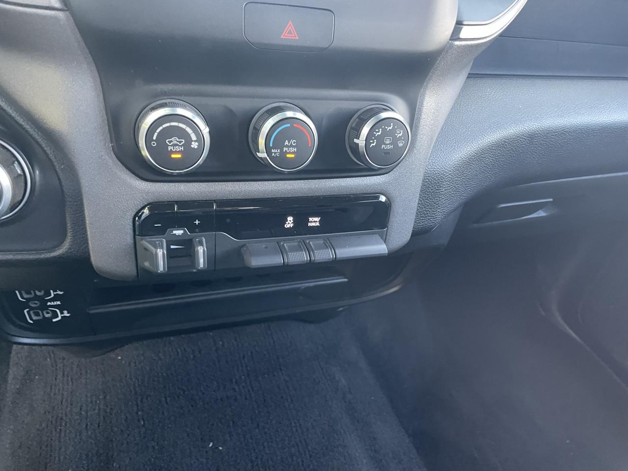 RAM 2500 4WD Crew Cab 149" Tradesman 2019