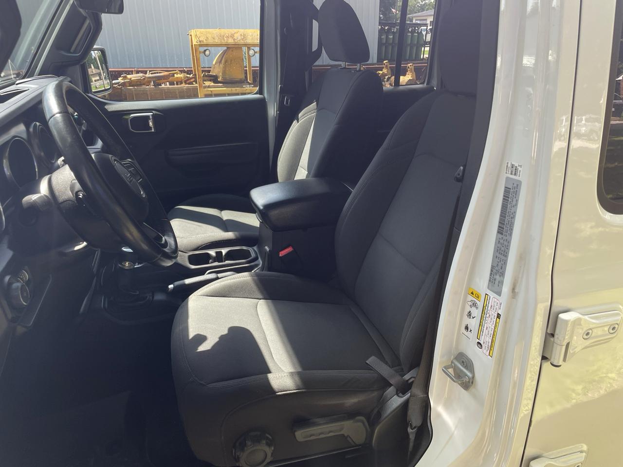 Jeep Wrangler Unlimited 4WD 4dr Sport 2018