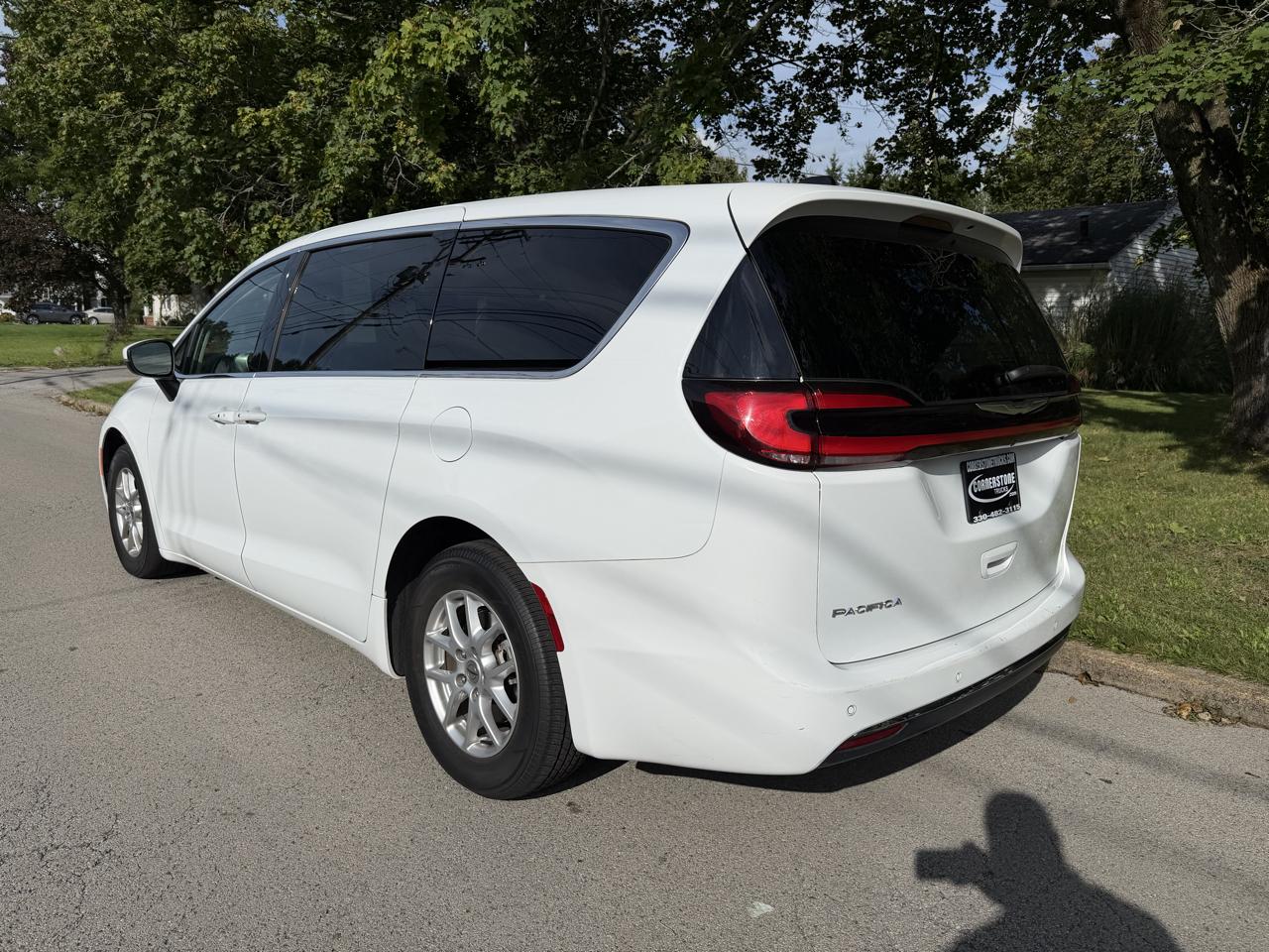 Chrysler Pacifica Touring L 2023
