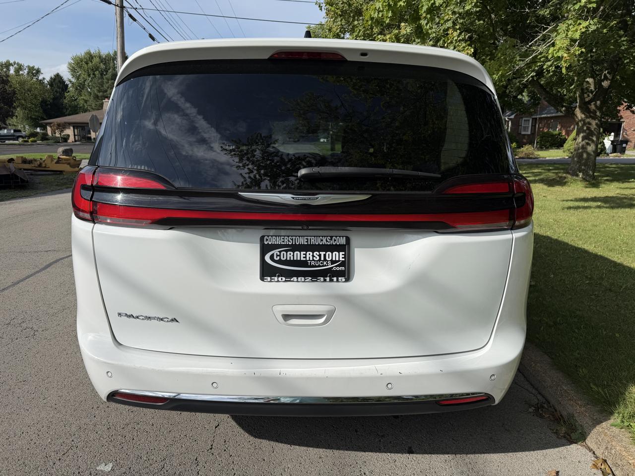 Chrysler Pacifica Touring L 2023
