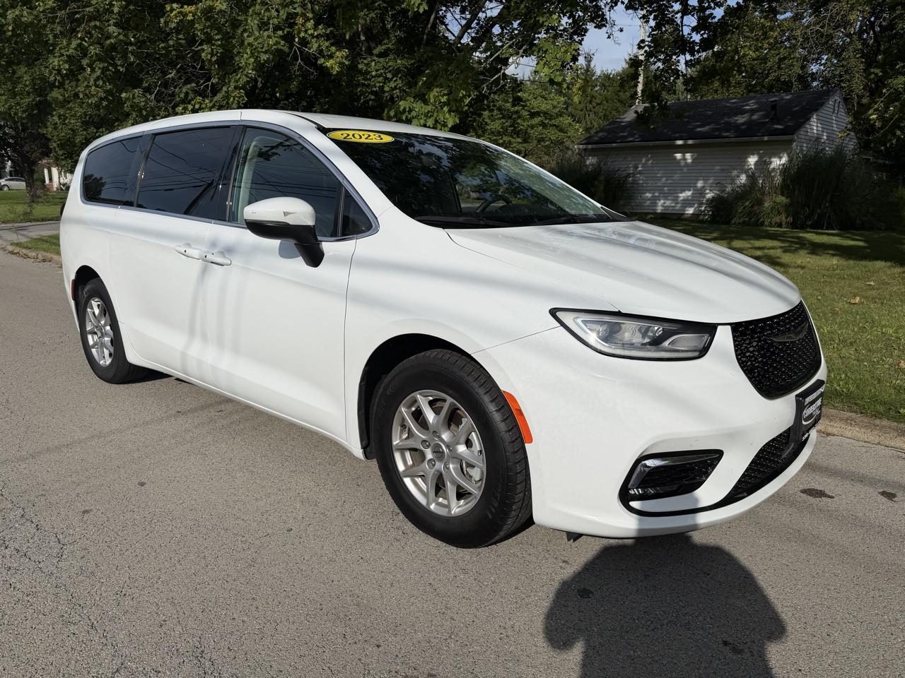 Chrysler Pacifica Touring L 2023