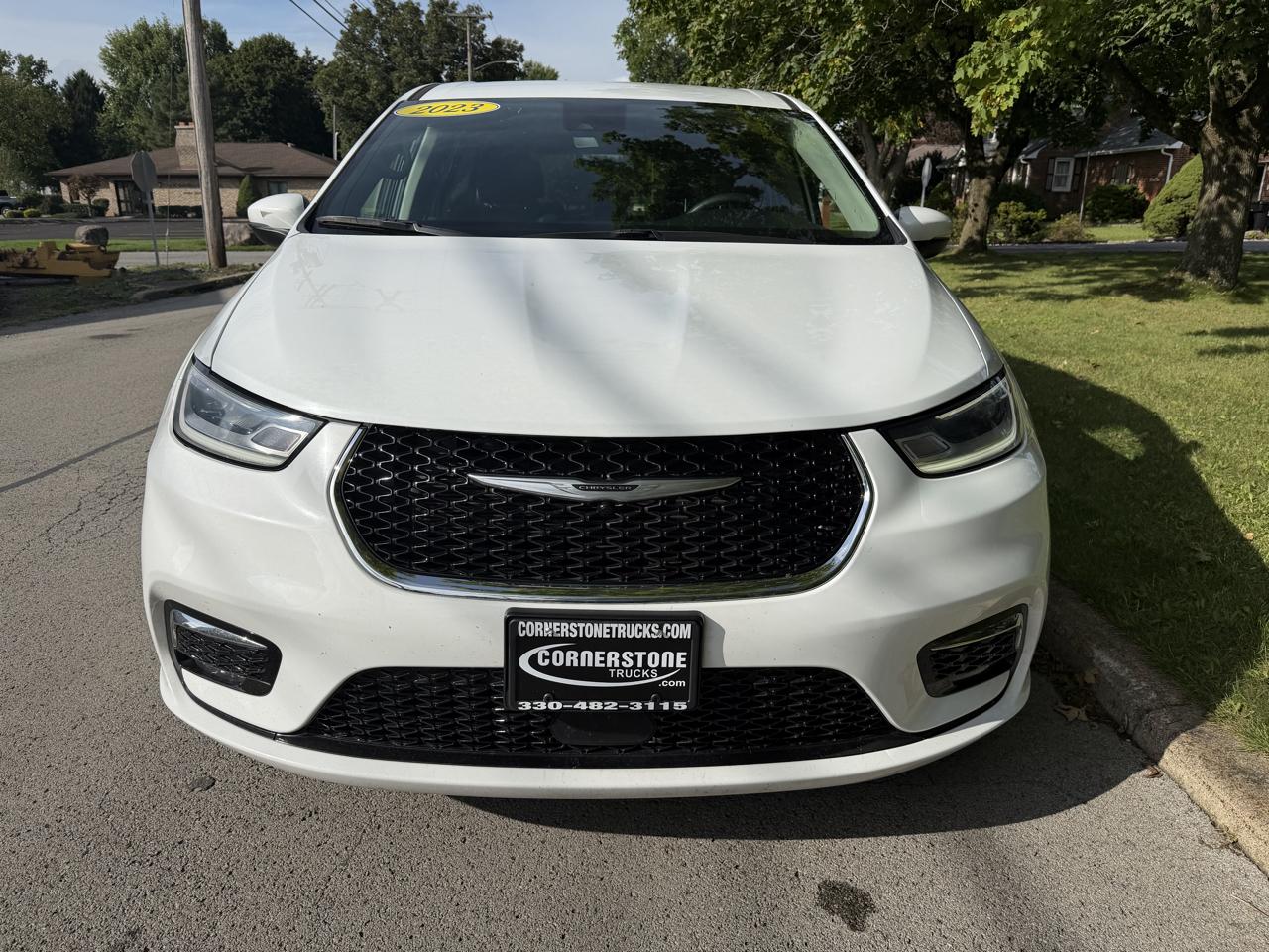 Chrysler Pacifica Touring L 2023