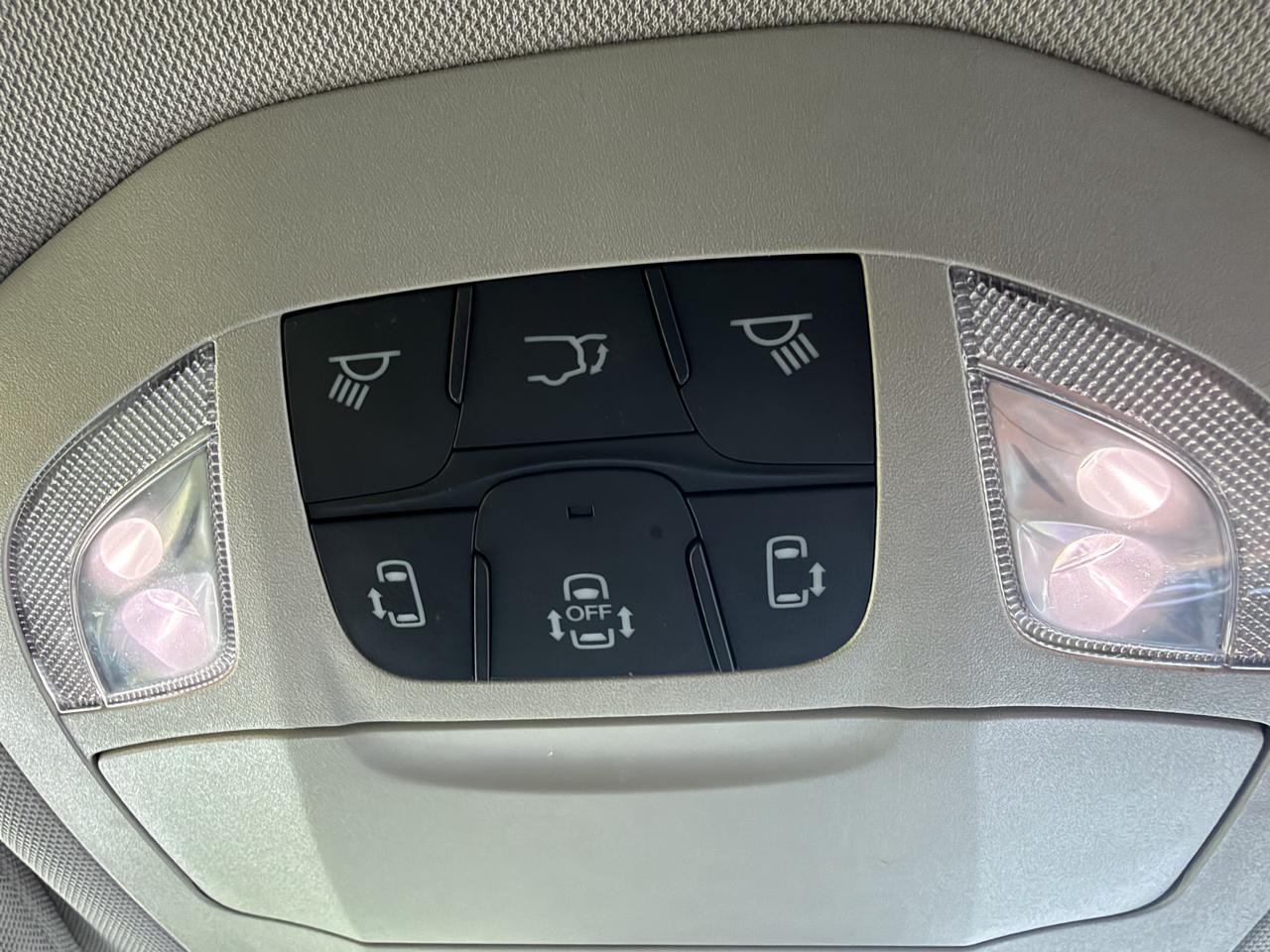 Chrysler Pacifica Touring L 2023