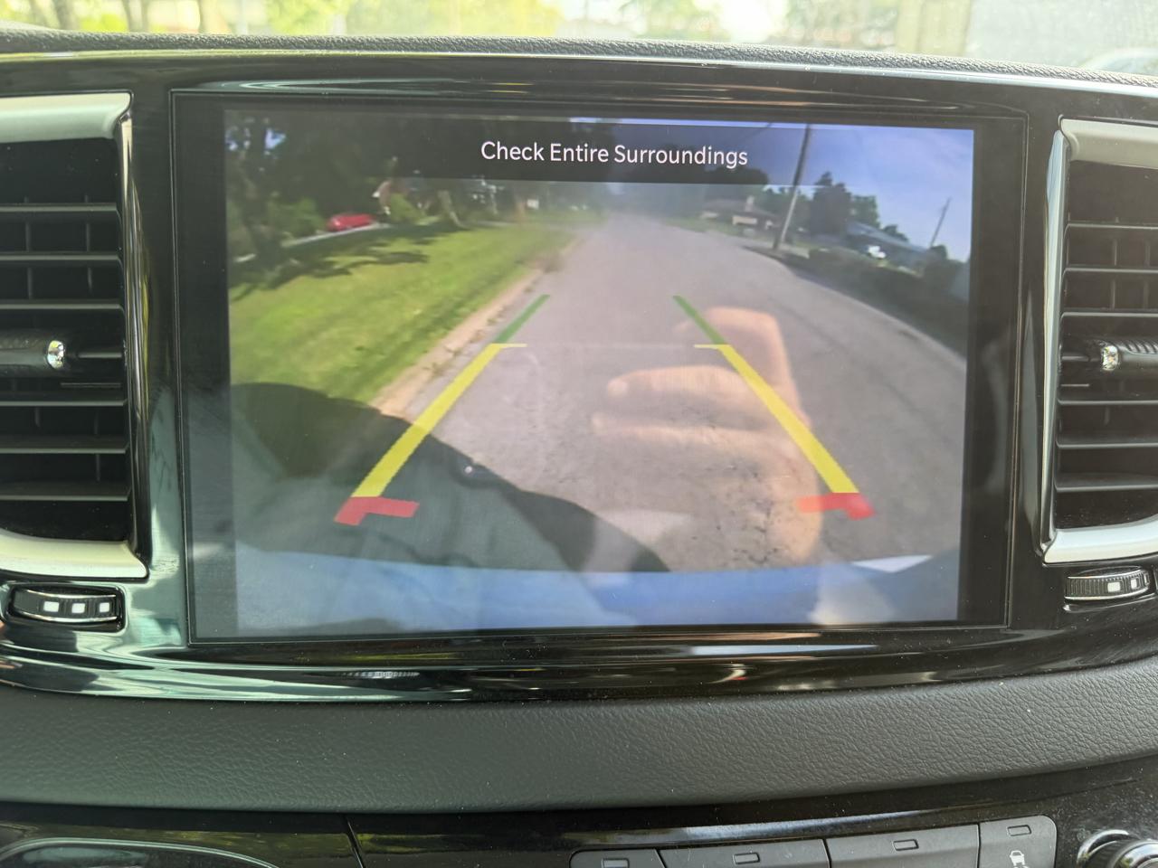 Chrysler Pacifica Touring L 2023