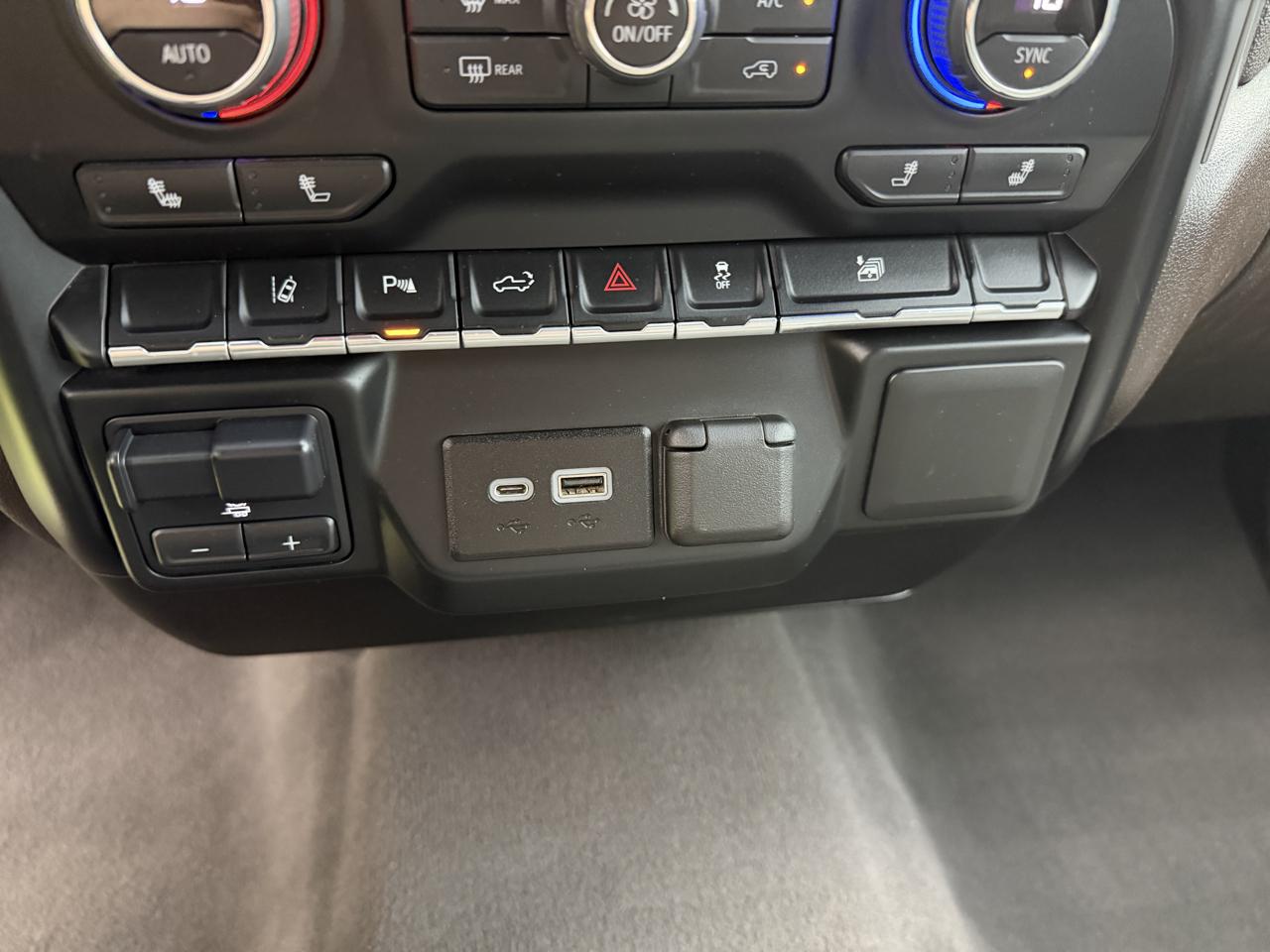 Chevrolet Silverado 2500HD 4WD Crew Cab 153" LT 2022