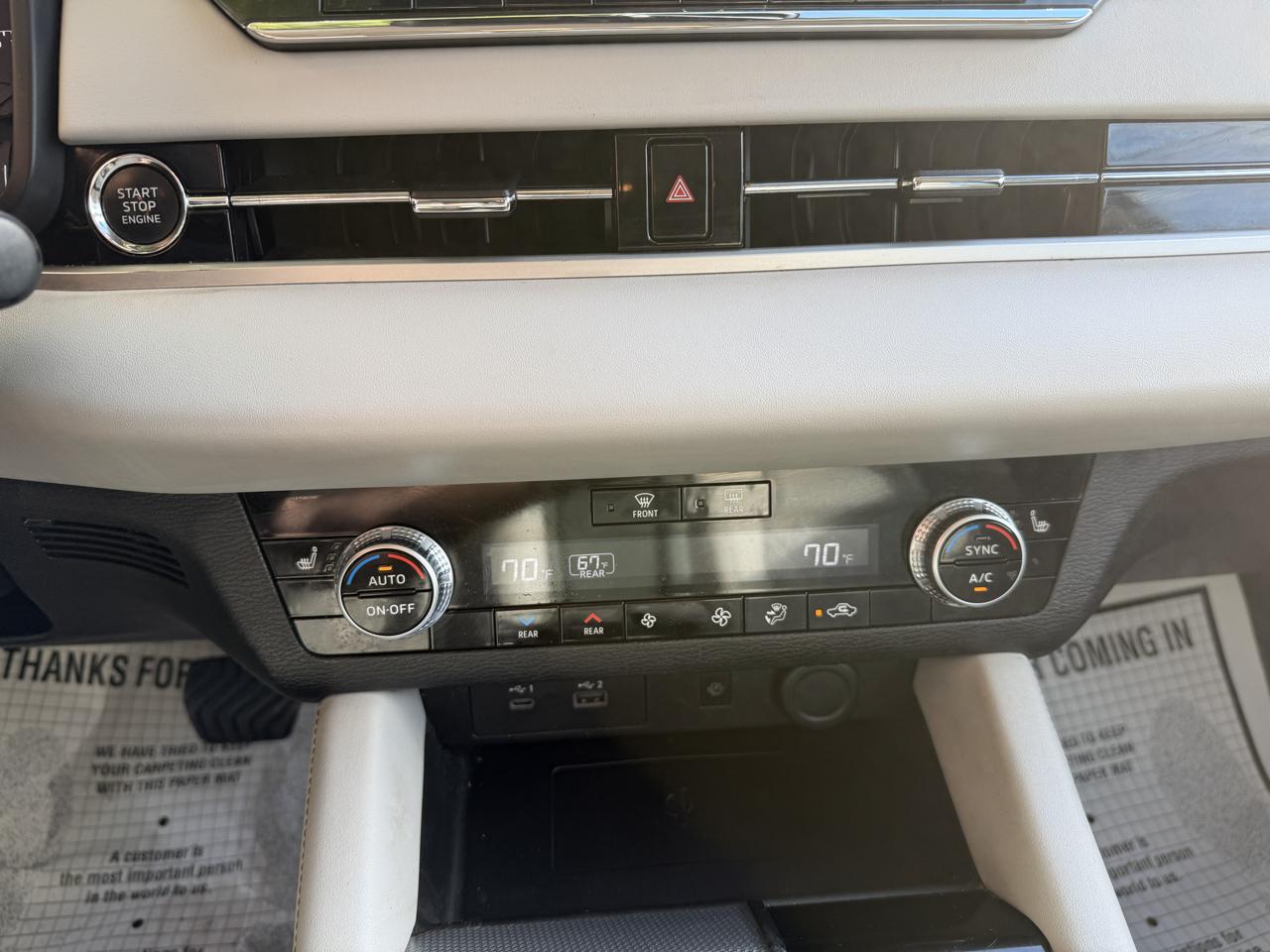 Mitsubishi Outlander SEL 4D SUV FWD 2022