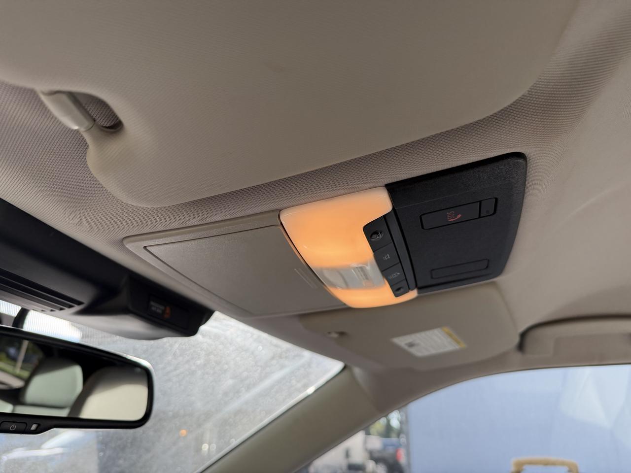 Mitsubishi Outlander SEL 4D SUV FWD 2022