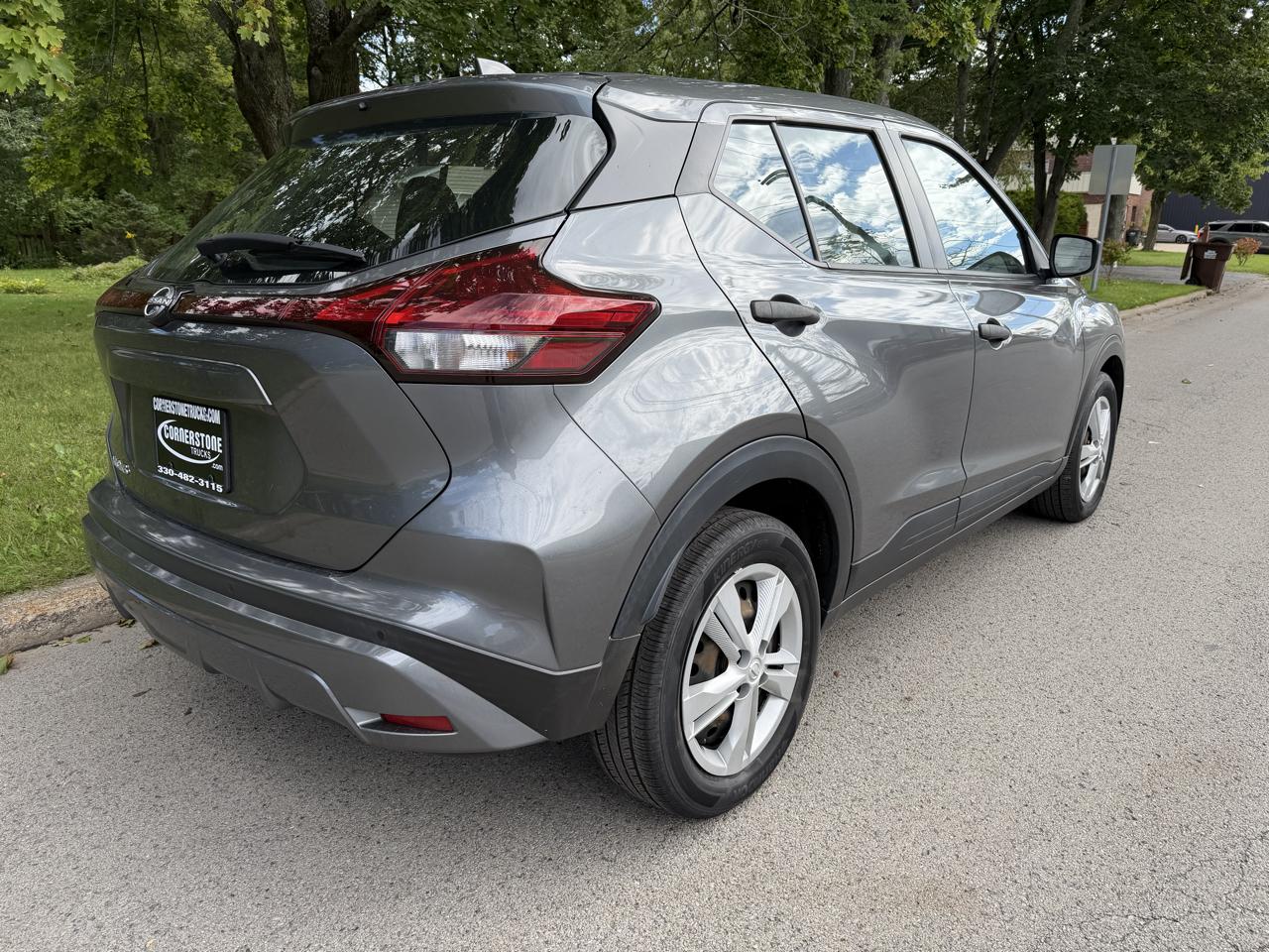 Nissan Kicks S 4D SUV FWD 2022