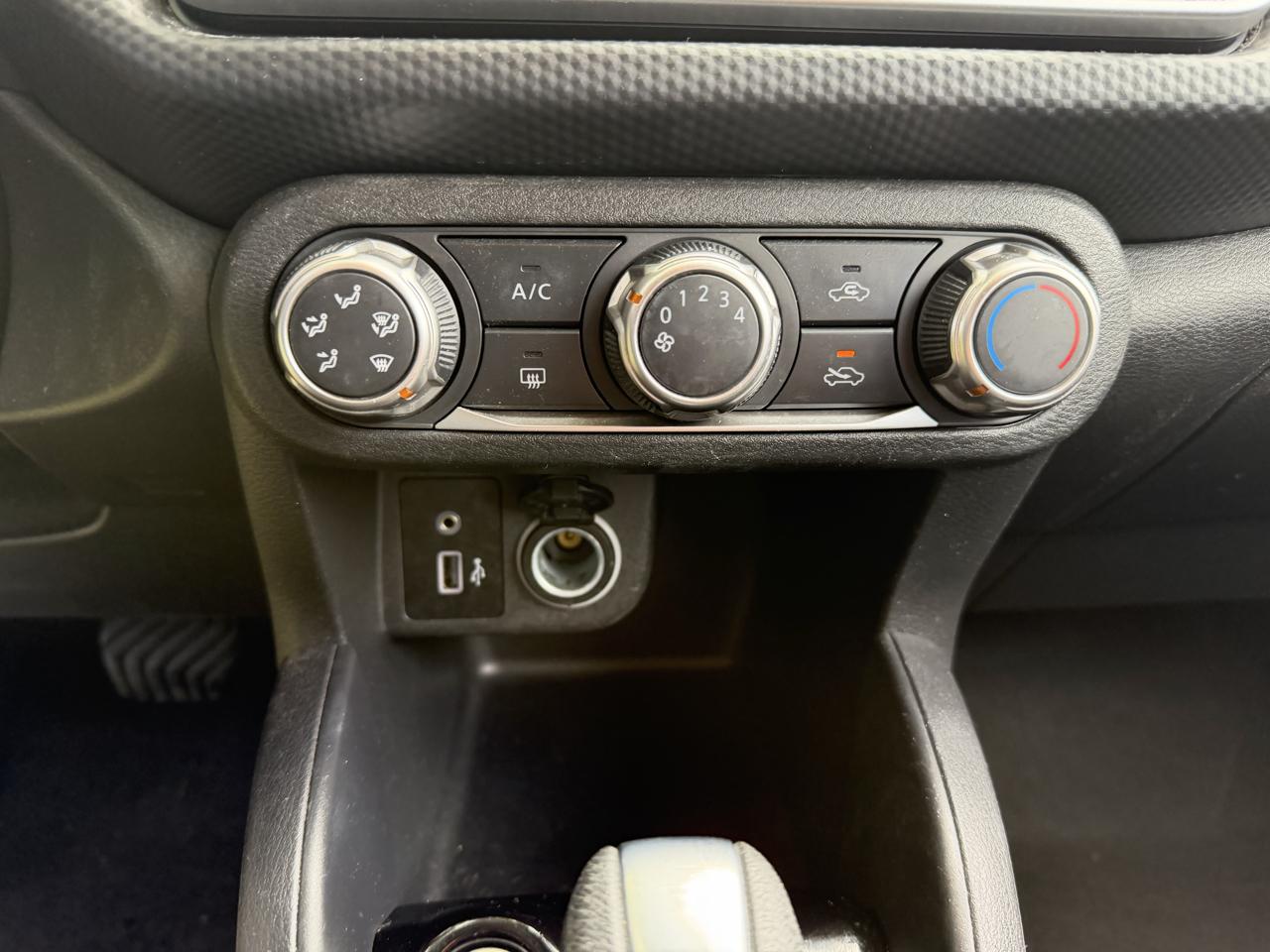 Nissan Kicks S 4D SUV FWD 2022