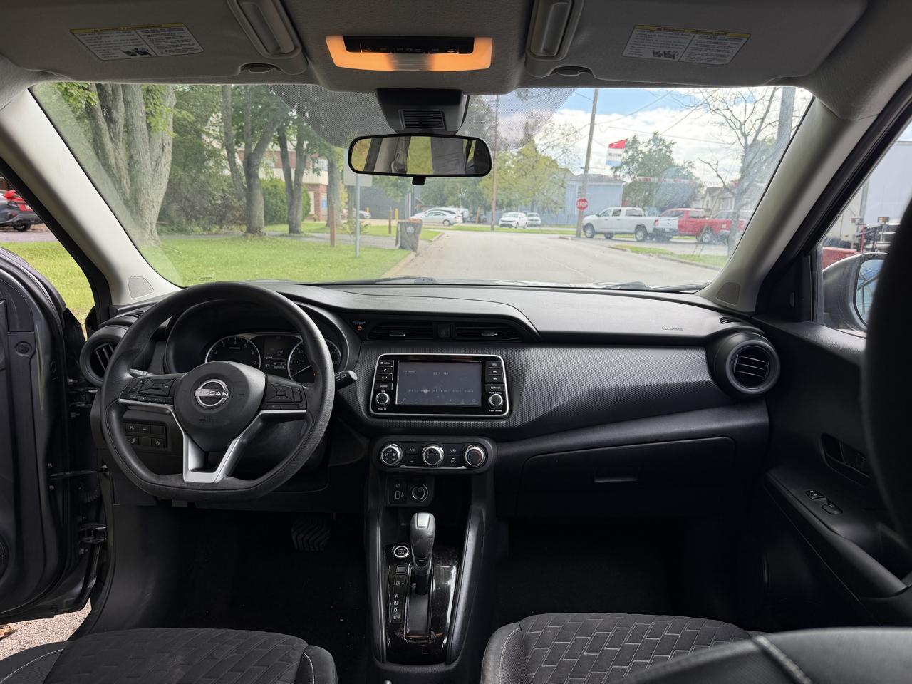 Nissan Kicks S 4D SUV FWD 2022