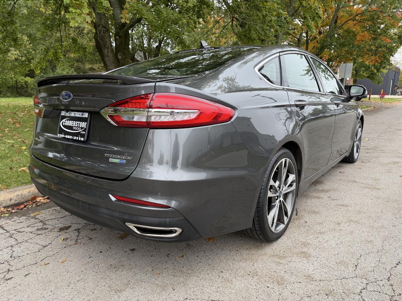 Ford Fusion 4dr Sdn Titanium AWD 2020