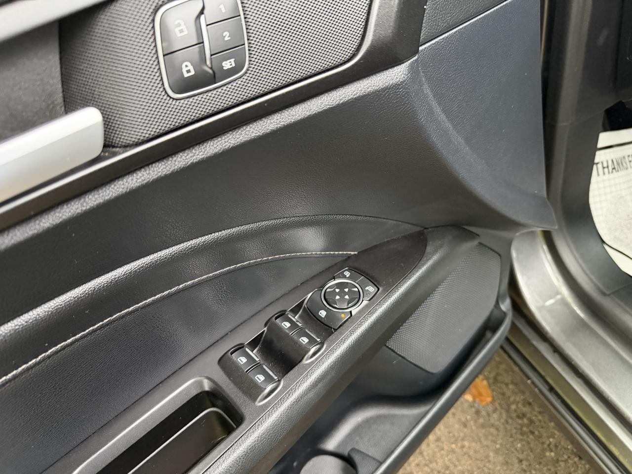 Ford Fusion 4dr Sdn Titanium AWD 2020