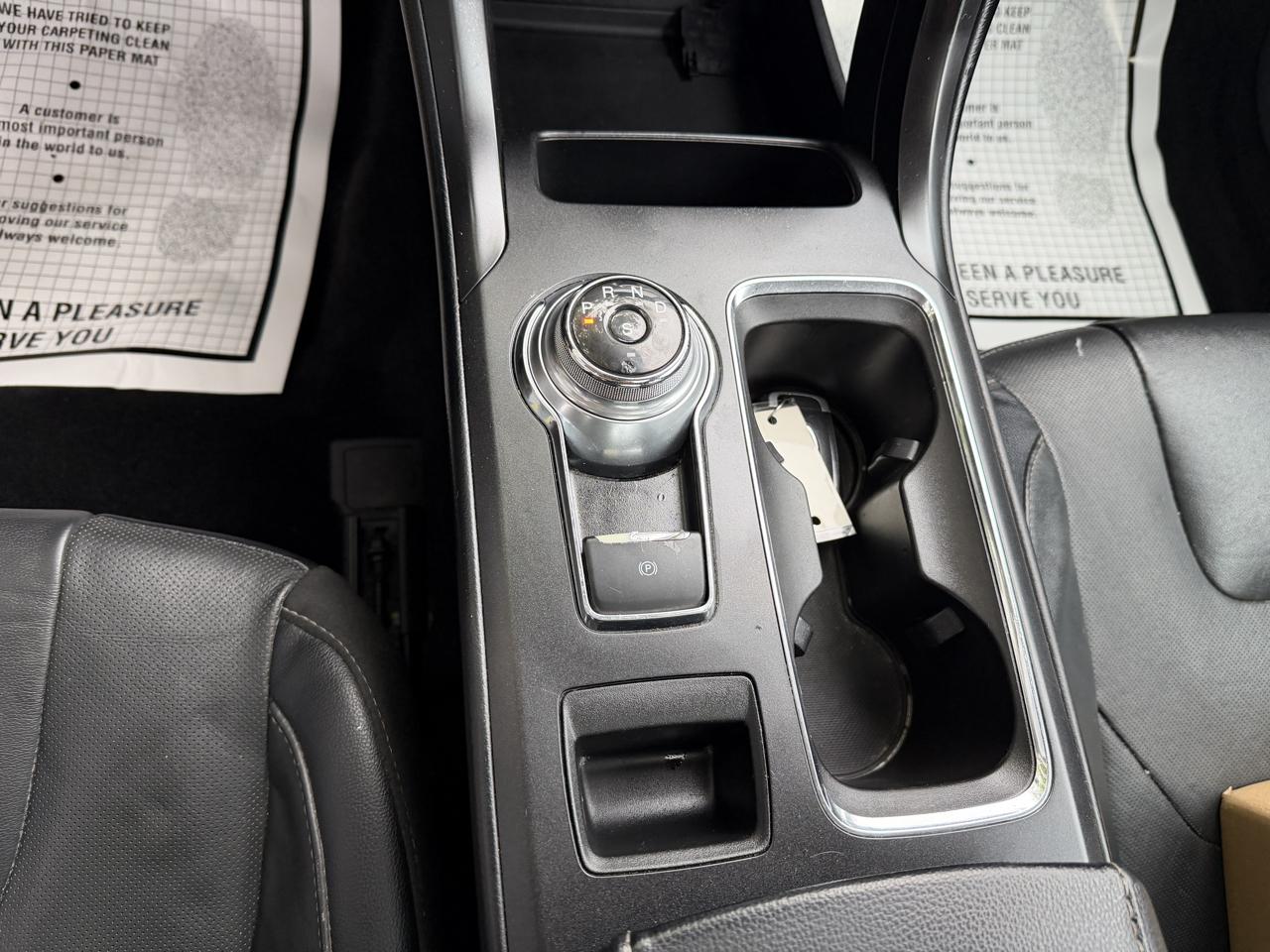 Ford Fusion 4dr Sdn Titanium AWD 2020