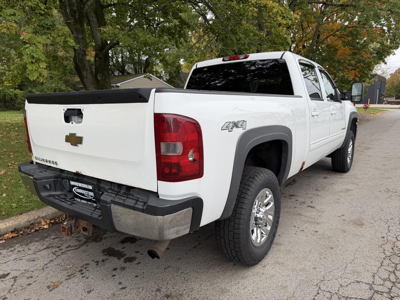 Chevrolet Silverado 2500HD 4WD Crew Cab 153" LTZ 2011