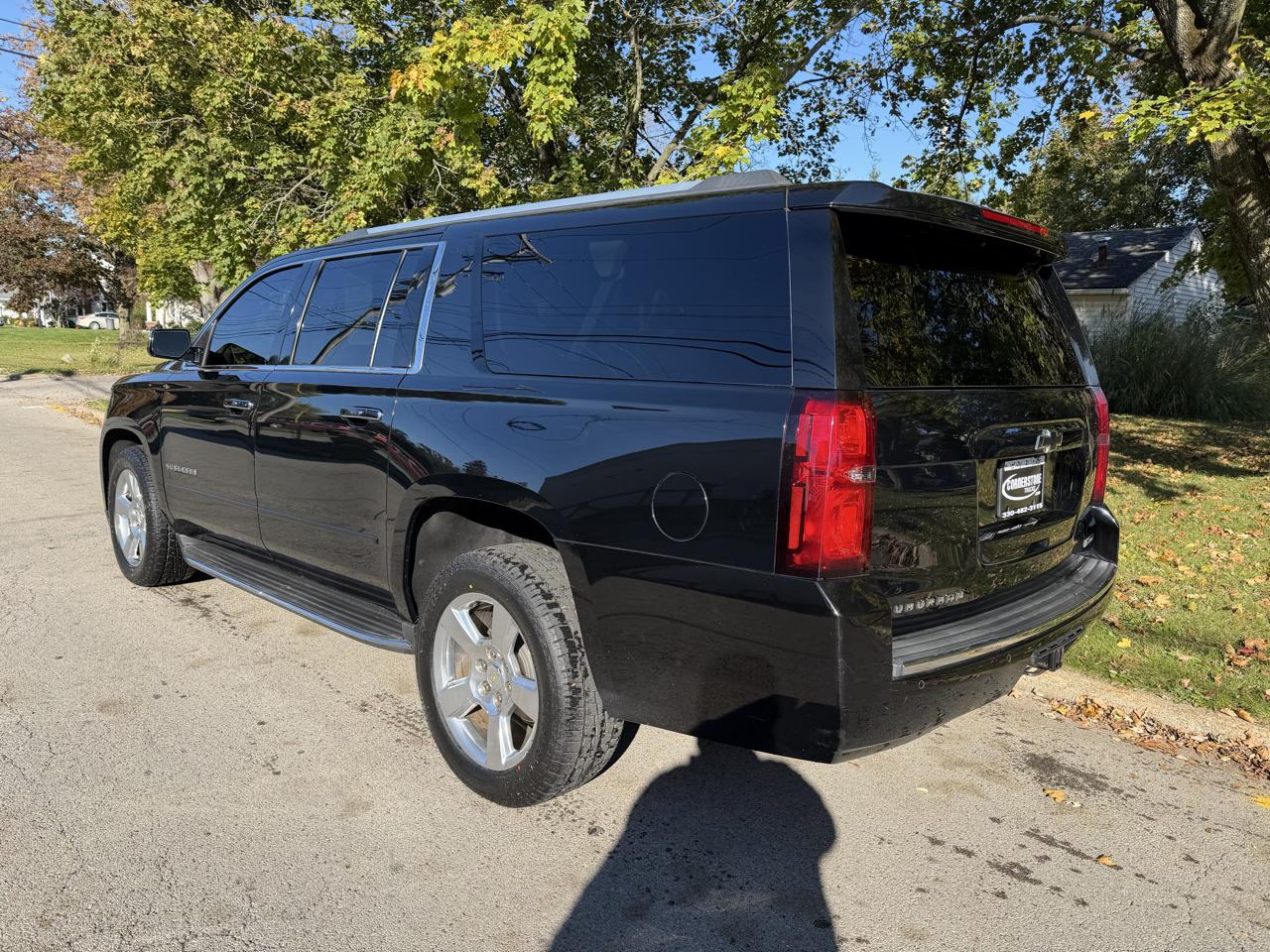 Chevrolet Suburban 1500 Premier 4D SUV 4WD 2017