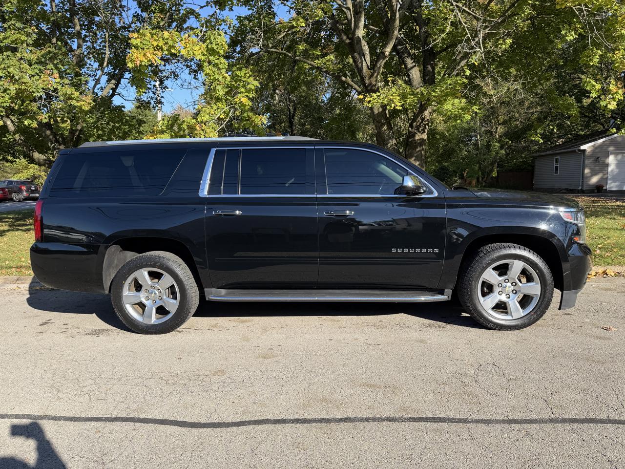Chevrolet Suburban 1500 Premier 4D SUV 4WD 2017