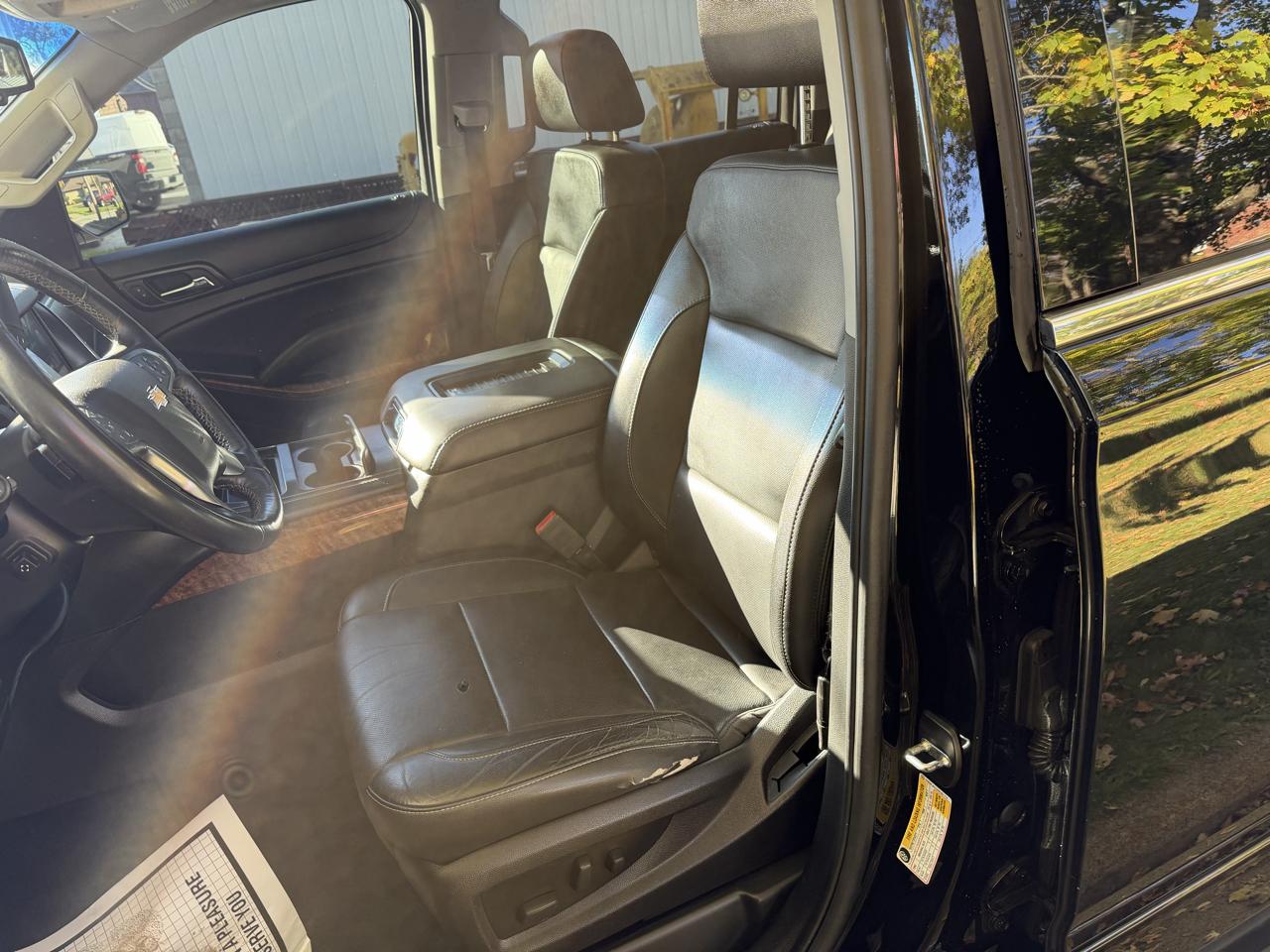 Chevrolet Suburban 1500 Premier 4D SUV 4WD 2017