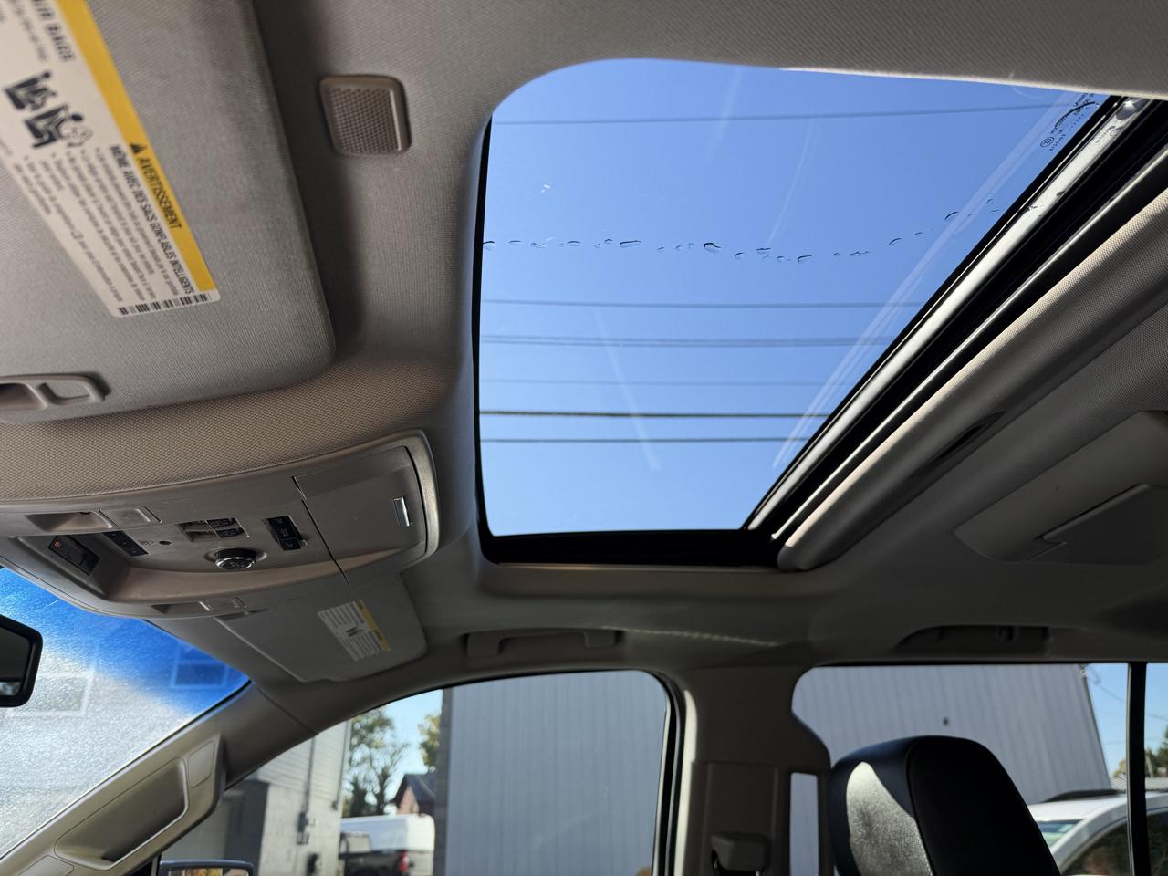 Chevrolet Suburban 1500 Premier 4D SUV 4WD 2017