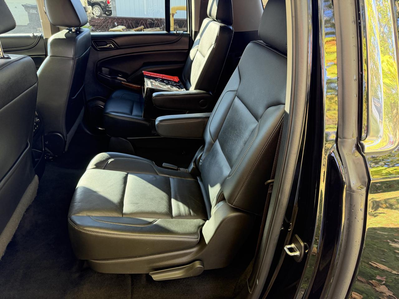 Chevrolet Suburban 1500 Premier 4D SUV 4WD 2017