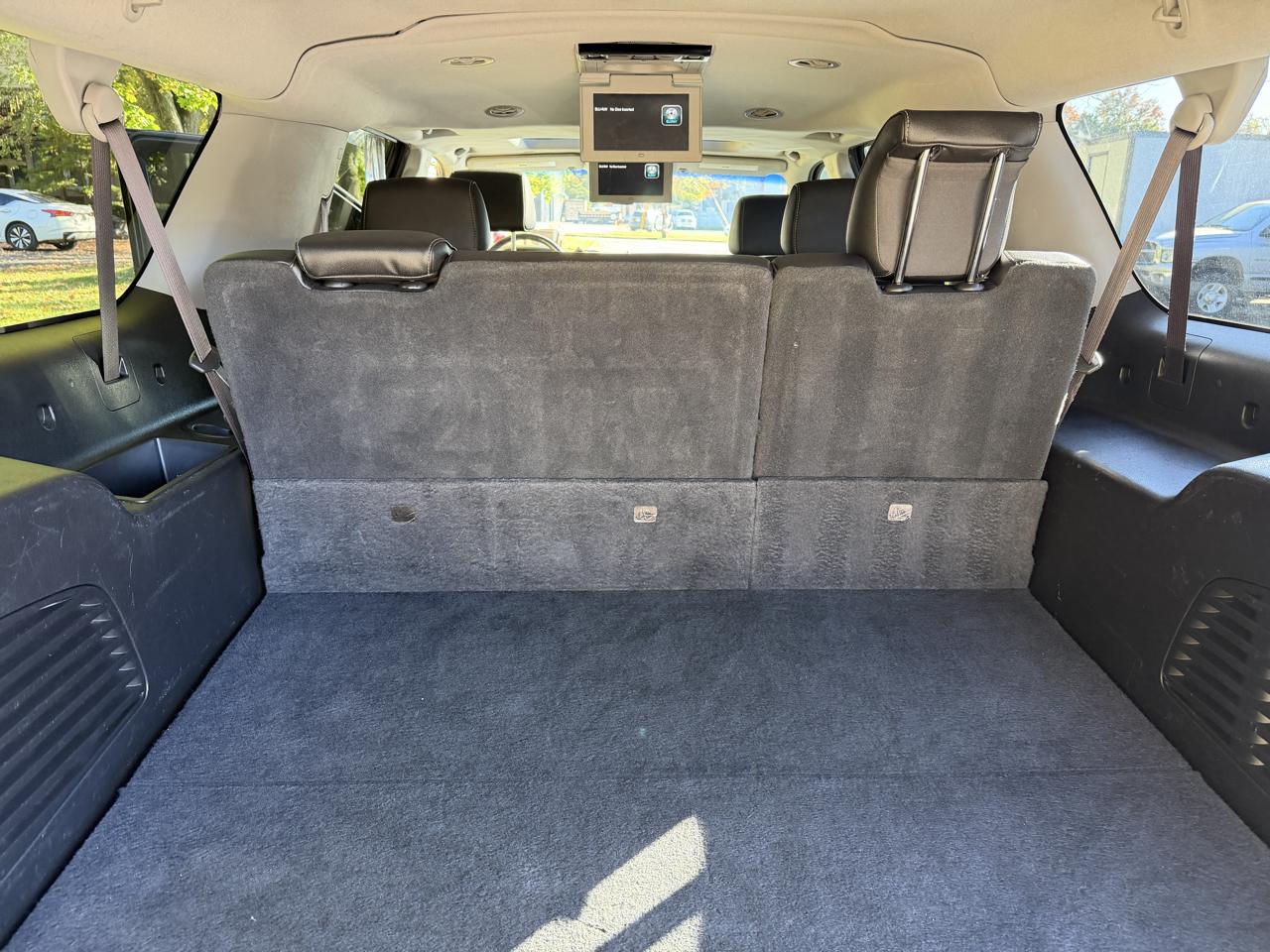 Chevrolet Suburban 1500 Premier 4D SUV 4WD 2017