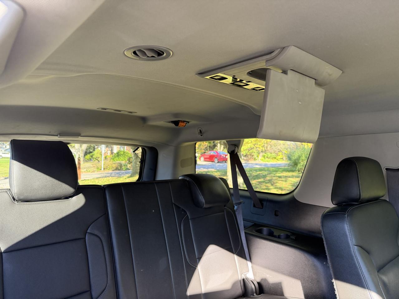 Chevrolet Suburban 1500 Premier 4D SUV 4WD 2017