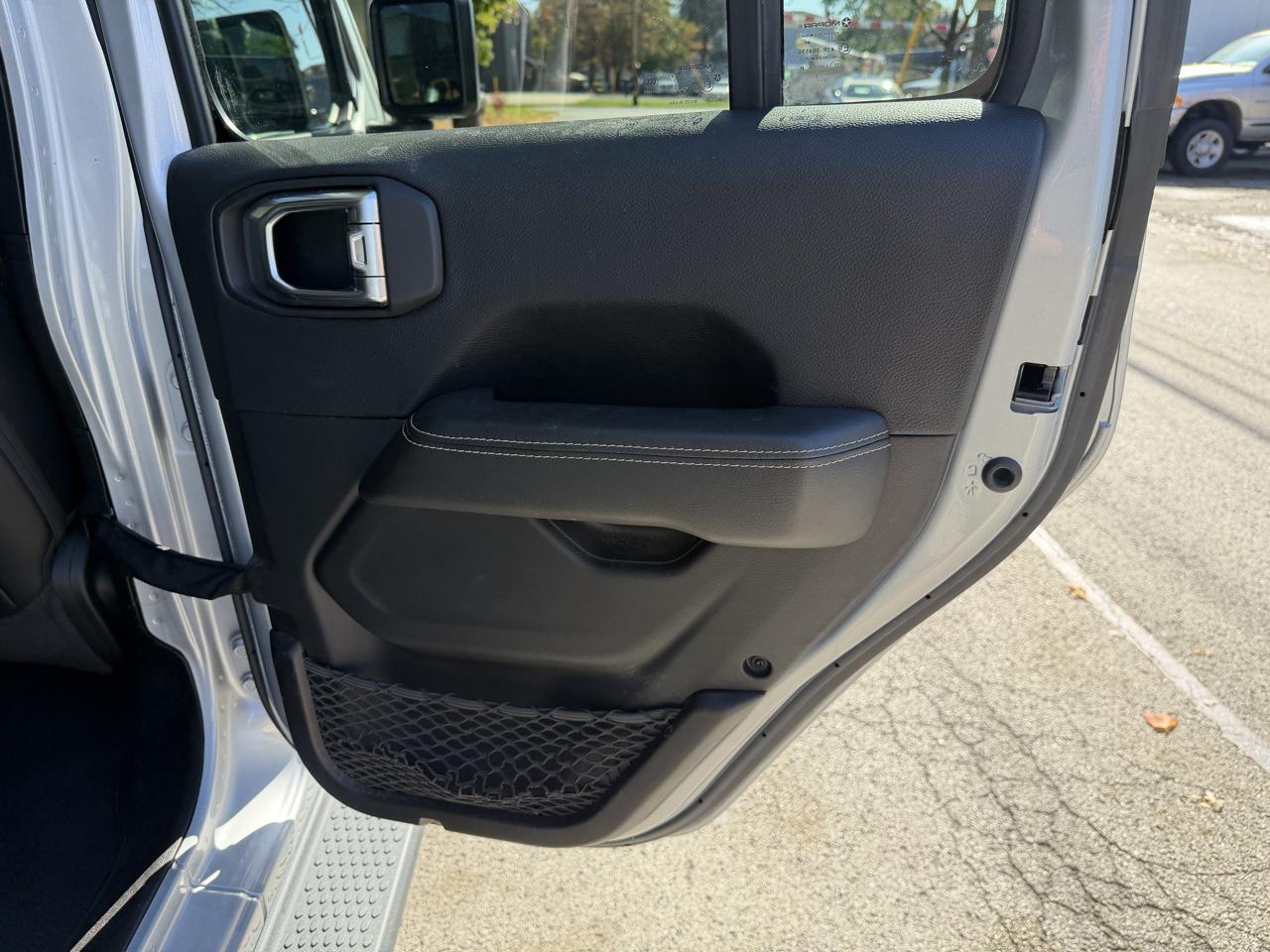 Jeep Wrangler 4xe Unlimited Sahara 4x4 2023