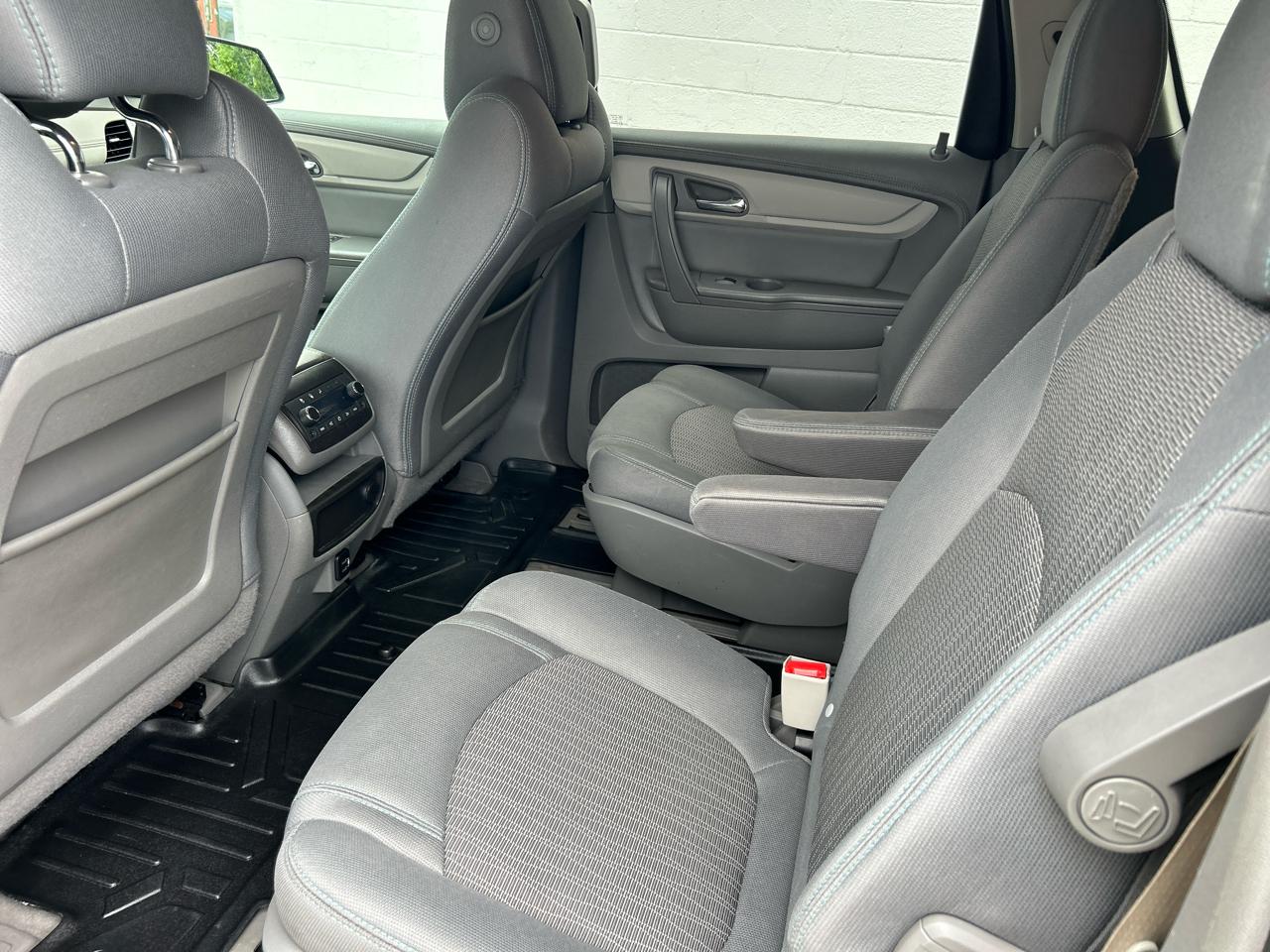 Chevrolet Traverse FWD 4dr LT w/2LT 2017