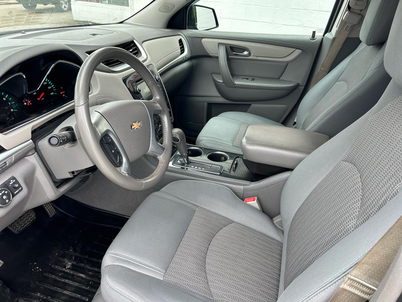 Chevrolet Traverse FWD 4dr LT w/2LT 2017