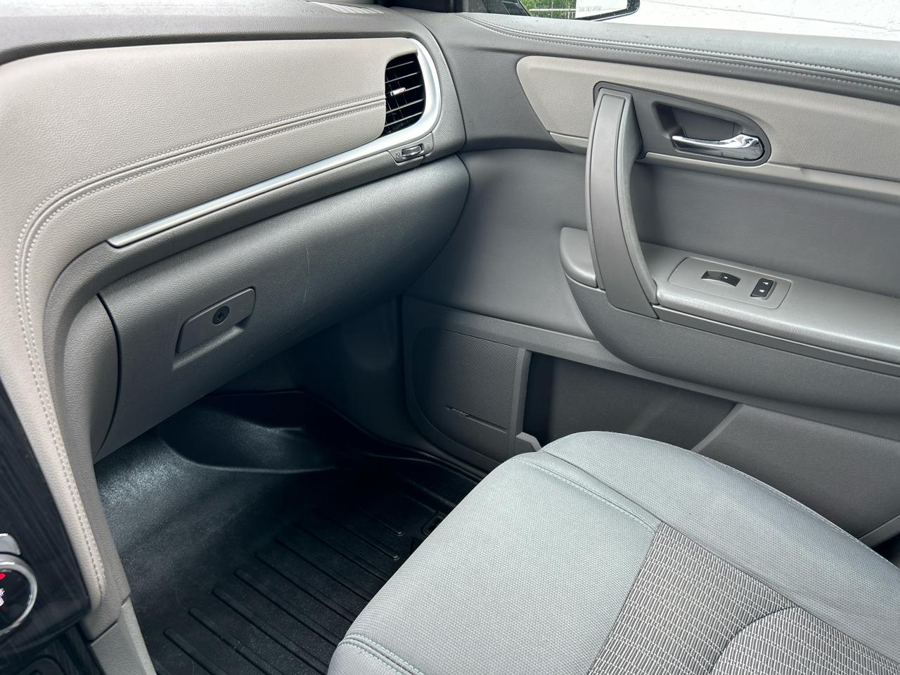 Chevrolet Traverse FWD 4dr LT w/2LT 2017
