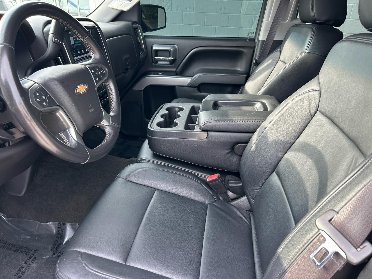 Chevrolet Silverado 1500 4WD Crew Cab 143.5" LT w/2LT 2015
