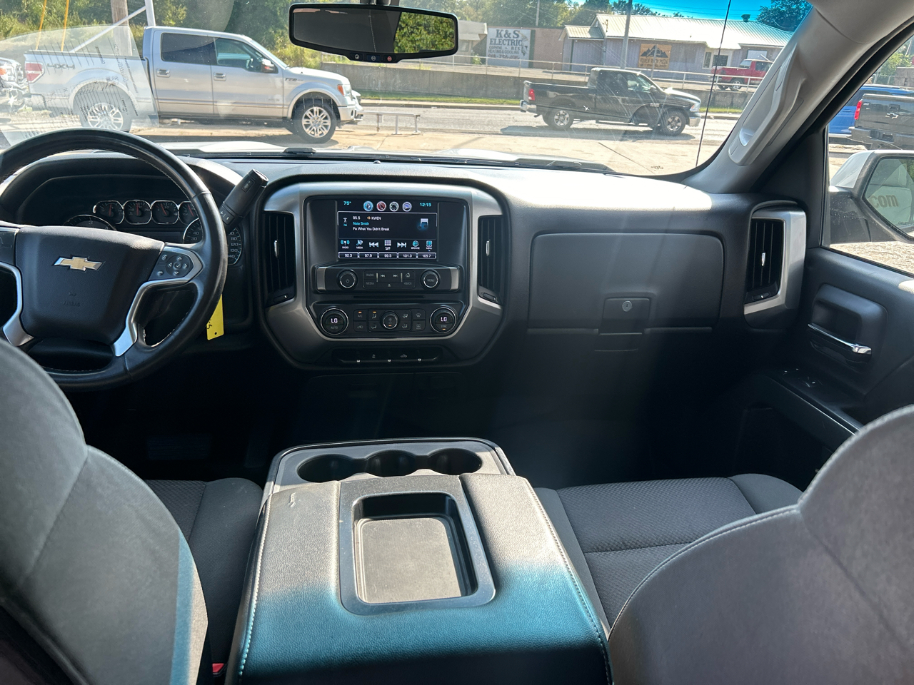 Chevrolet Silverado 1500 4WD Crew Cab 143.5" LT w/1LT 2017 Chevrolet Silverado 1500 4WD Crew Cab 143.5" LT w/1LT 2017