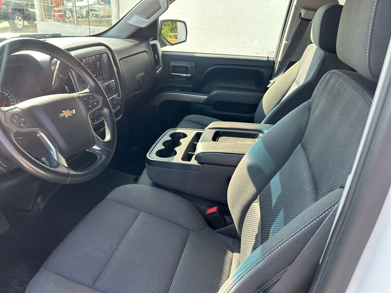 Chevrolet Silverado 1500 4WD Crew Cab 143.5" LT w/1LT 2017 Chevrolet Silverado 1500 4WD Crew Cab 143.5" LT w/1LT 2017