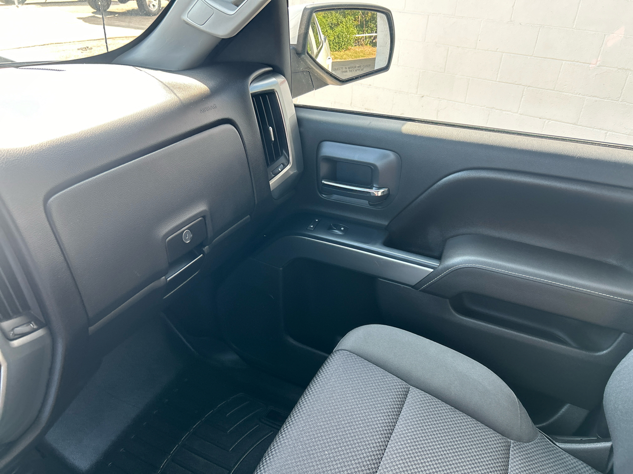 Chevrolet Silverado 1500 4WD Crew Cab 143.5" LT w/1LT 2017 Chevrolet Silverado 1500 4WD Crew Cab 143.5" LT w/1LT 2017