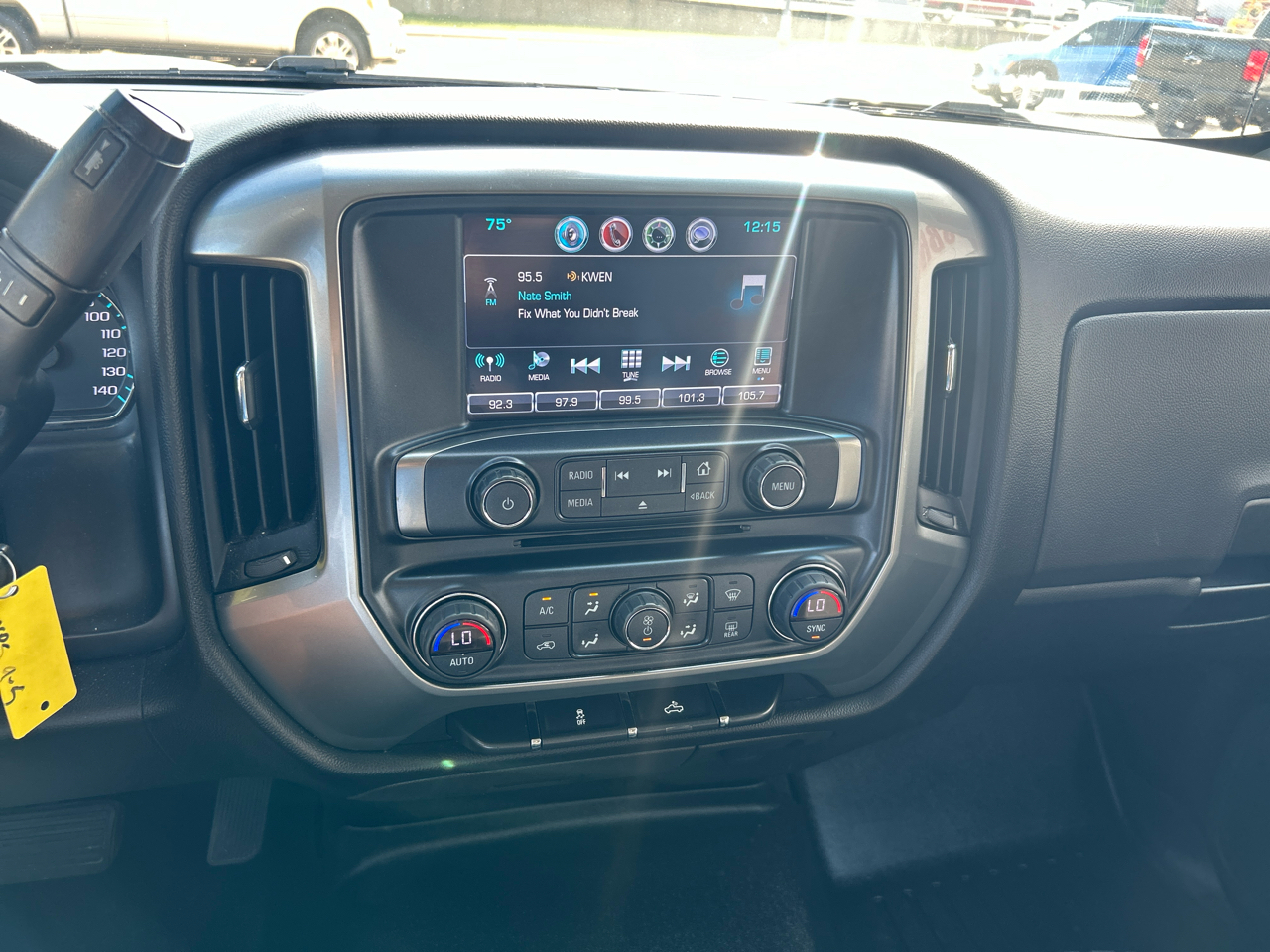 Chevrolet Silverado 1500 4WD Crew Cab 143.5" LT w/1LT 2017 Chevrolet Silverado 1500 4WD Crew Cab 143.5" LT w/1LT 2017