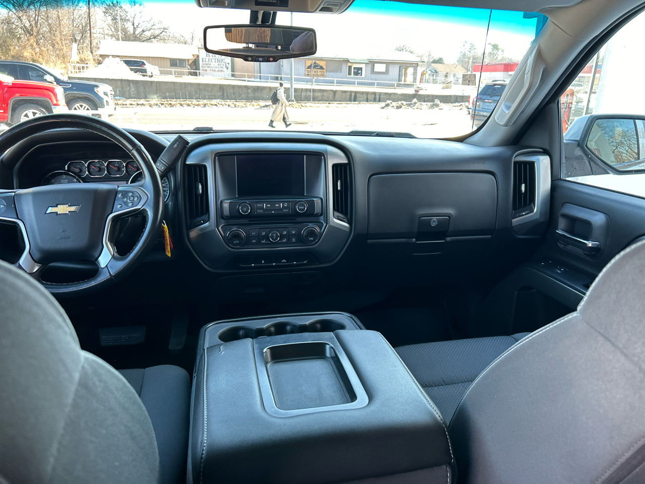 Chevrolet Silverado 1500 4WD Crew Cab 143.5" LT w/1LT 2017