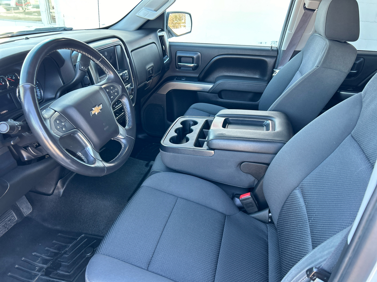 Chevrolet Silverado 1500 4WD Crew Cab 143.5" LT w/1LT 2017