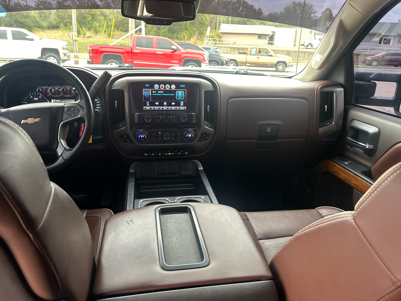 Chevrolet Silverado 2500HD Built After Aug 14 4WD Crew Cab 153.7" High Country 2015 Chevrolet Silverado 2500HD Built After Aug 14 4WD Crew Cab 153.7" High Country 2015