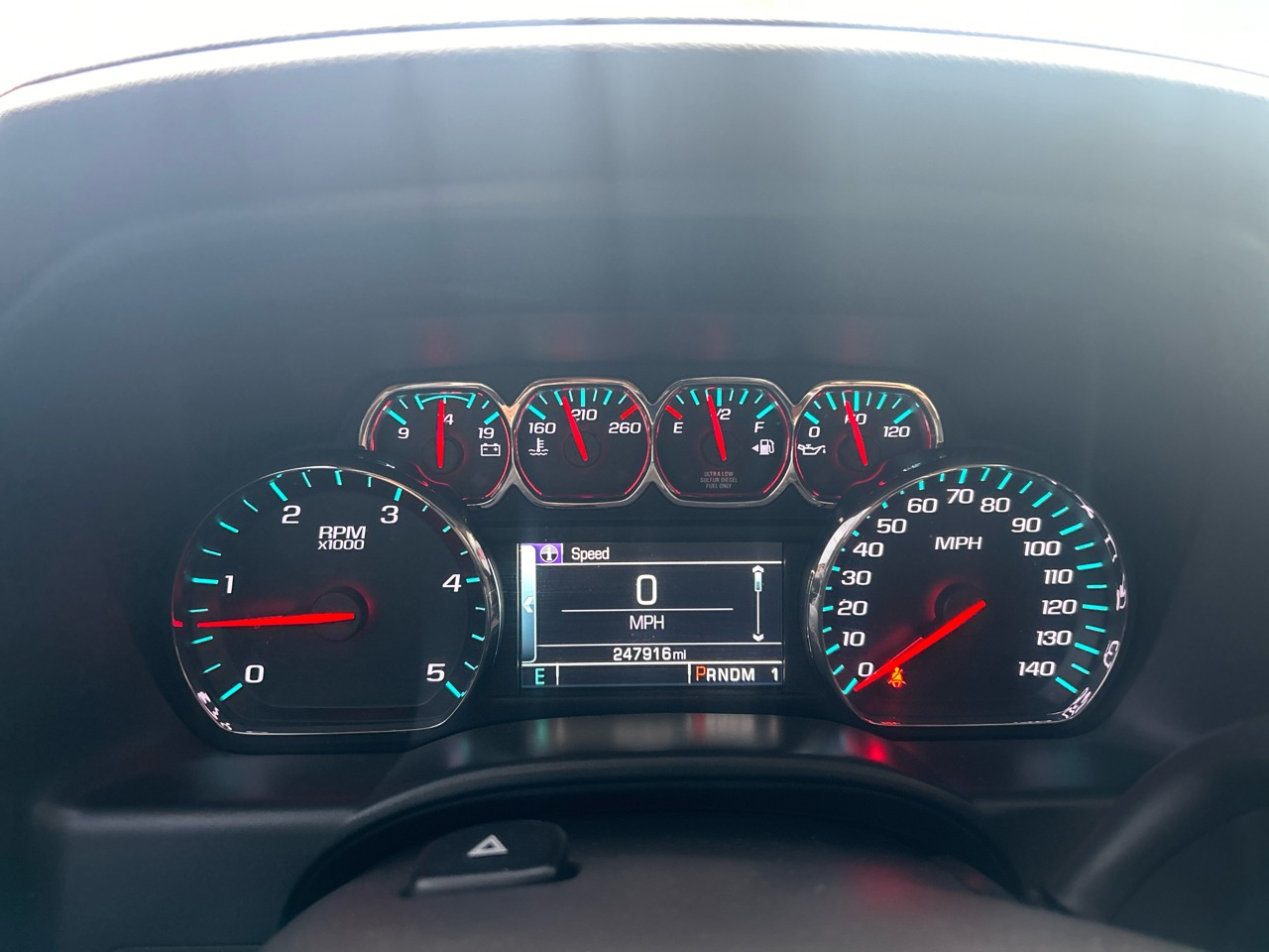 Chevrolet Silverado 2500HD Built After Aug 14 4WD Crew Cab 153.7" High Country 2015 Chevrolet Silverado 2500HD Built After Aug 14 4WD Crew Cab 153.7" High Country 2015