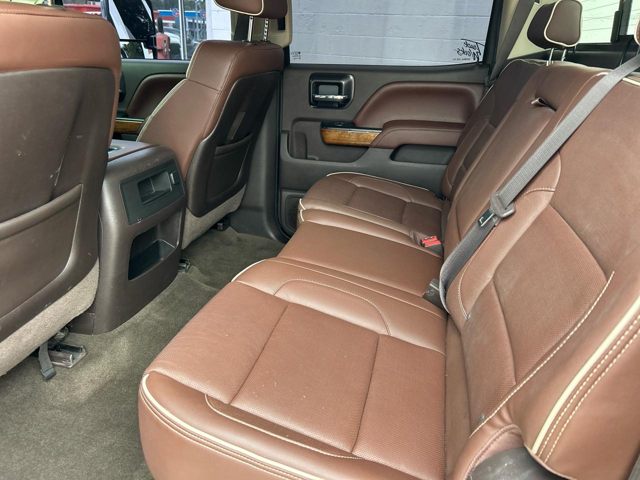 Chevrolet Silverado 2500HD Built After Aug 14 4WD Crew Cab 153.7" High Country 2015