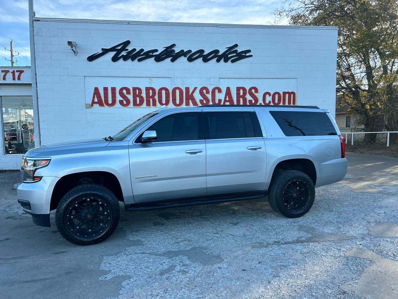 2017 Chevrolet Suburban 2WD 4dr 1500 LT