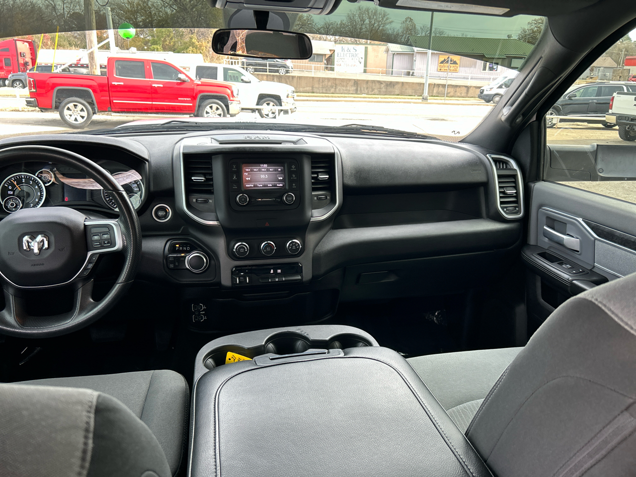 RAM 2500 Big Horn 4x4 Crew Cab 6'4" Box 2021