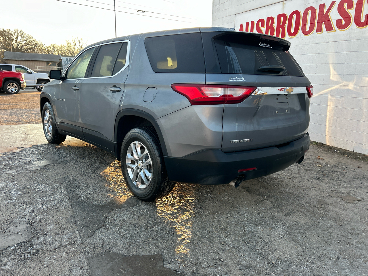 Chevrolet Traverse FWD 4dr LS w/1LS 2019