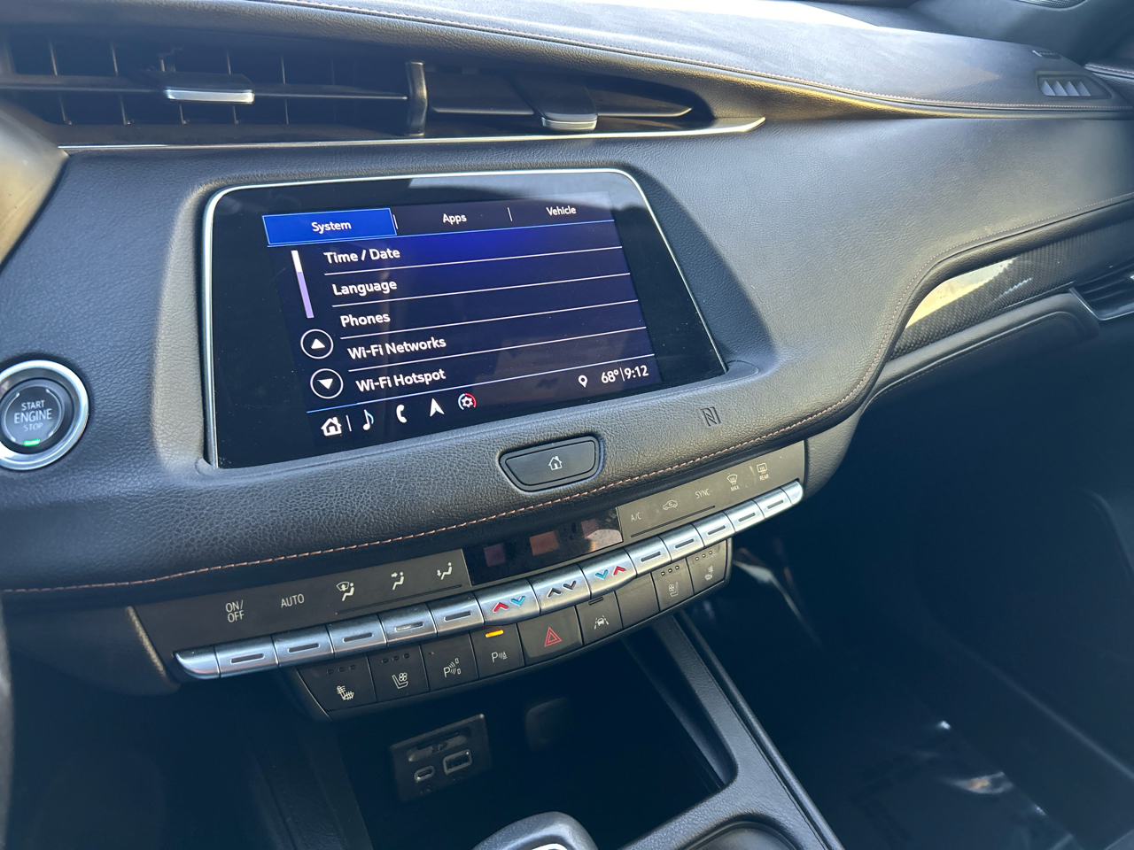 Cadillac XT4 FWD 4dr Sport 2019