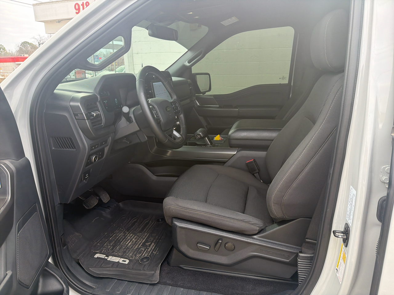 Ford F-150 4WD SuperCrew 150" XLT 2024