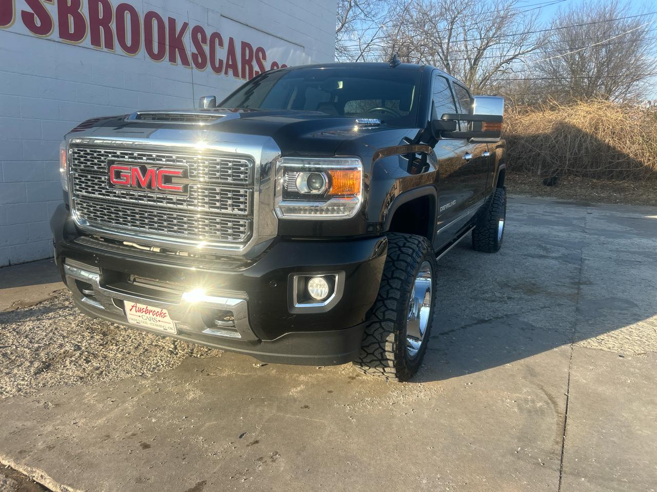 GMC Sierra 2500HD 4WD Crew Cab 153.7" Denali 2019