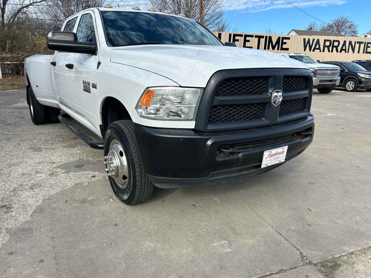 RAM 3500 4WD Crew Cab 169" Tradesman 2016