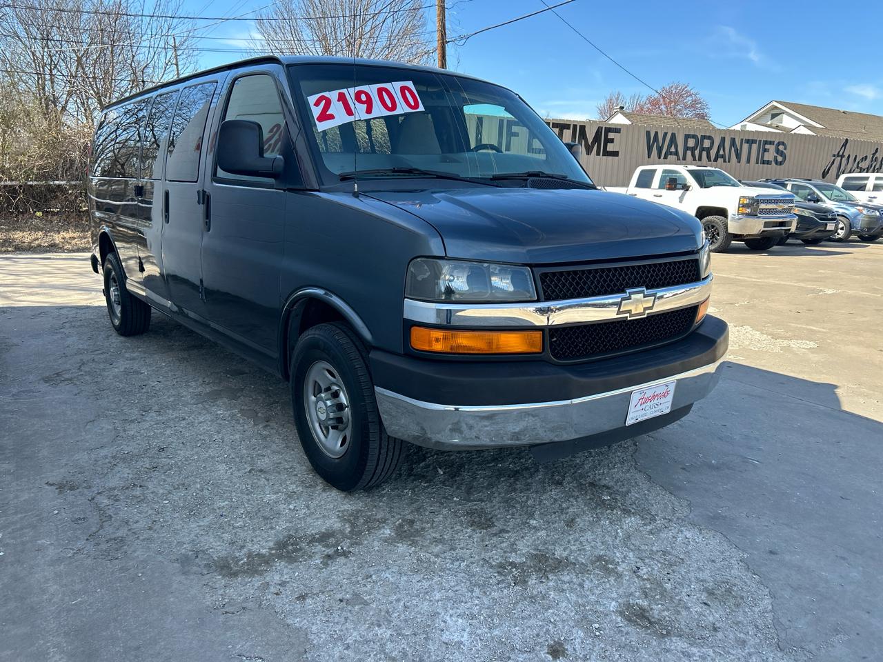 Chevrolet Express Passenger RWD 3500 155" LT w/1LT 2014