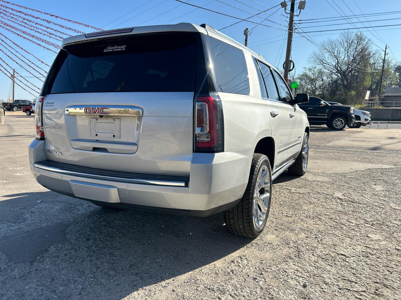 GMC Yukon 4WD 4dr Denali 2016